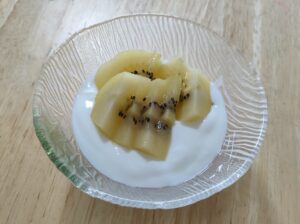 キウイ　ヨーグルト